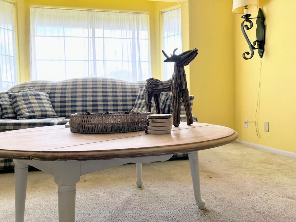 Festive Haven Room Hemet Bagian luar foto